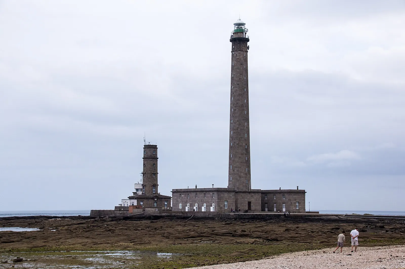 Le phare de Gatteville et son littoral rocheux