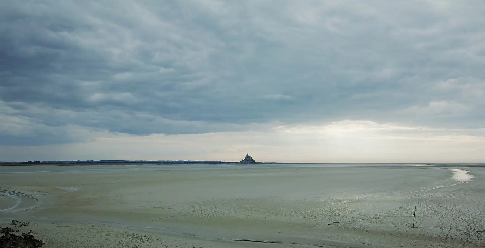 Le Mont-Saint-Michel et la baie depuis la pointe du Grouin du Sud