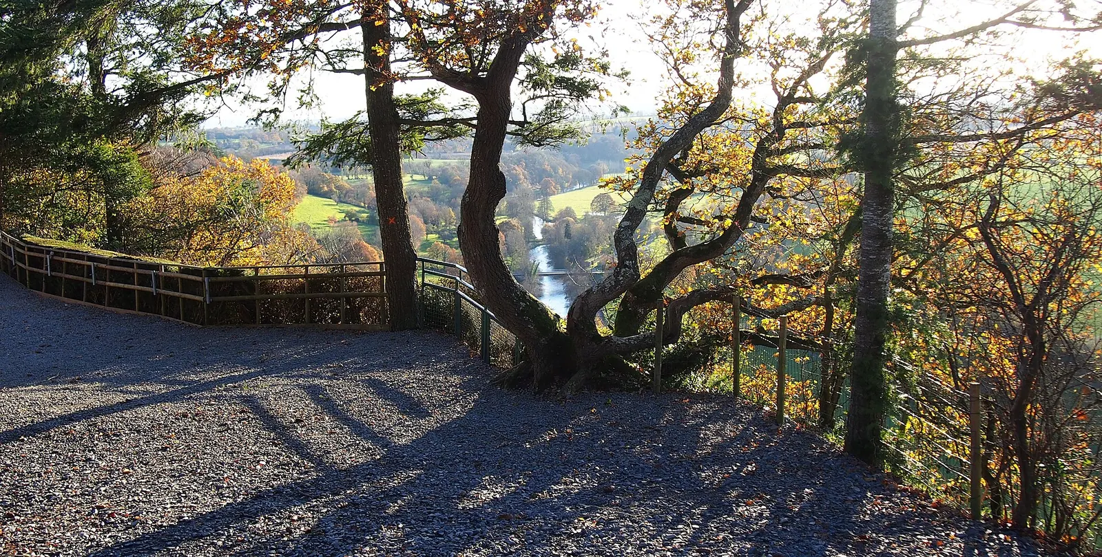 La vallée de la Vire vue depuis les Roches de Ham